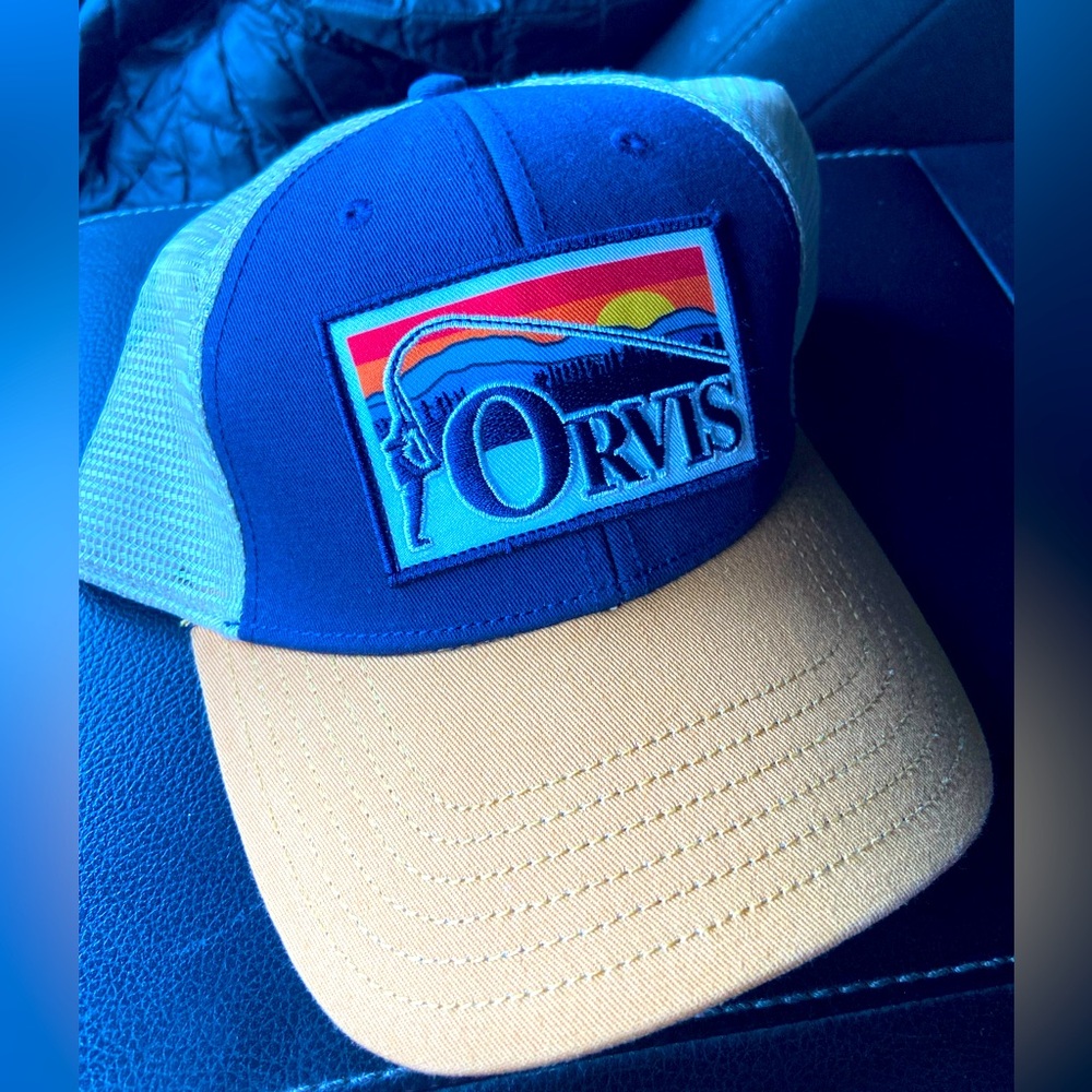 NEW WITH TAGS Orvis Snapback Tucker Mesh Hat - Outdoor Cap